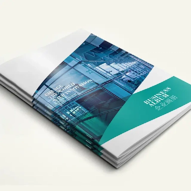 Від порожніх сторінок до шедеврів: творчі способи використання ноутбука щодня